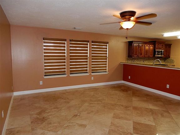 4th image of 9530 Pennant Park Ct