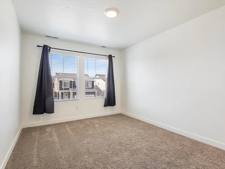 3773 W 620 N — Photo 8