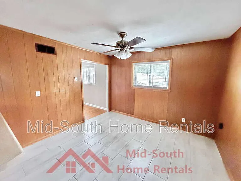 3831 Hermitage Dr — Photo 10