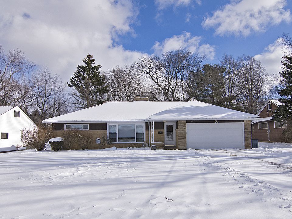 1st image of 587 Meadowlane Dr