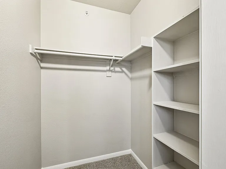 Las Brisas Apartments — Photo 151