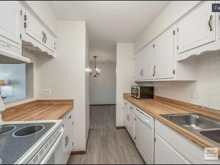 1480 Stonebridge Cir #D8 — Photo 8