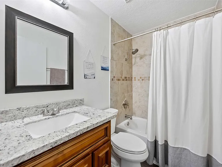 22419 Deville Dr — Photo 26