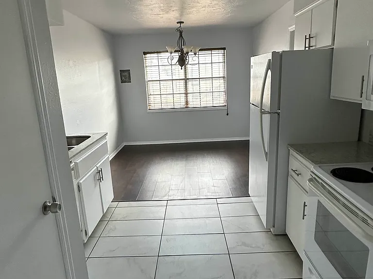 1825 E Lindsey St #2 — Photo 17