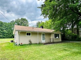 194 Clifton Dr NE, Warren, OH