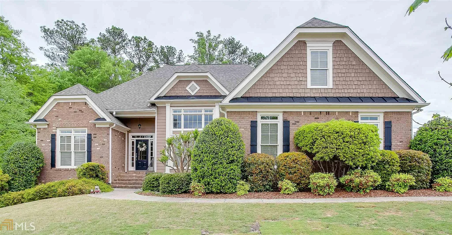 231 Chandler Walk photo 1