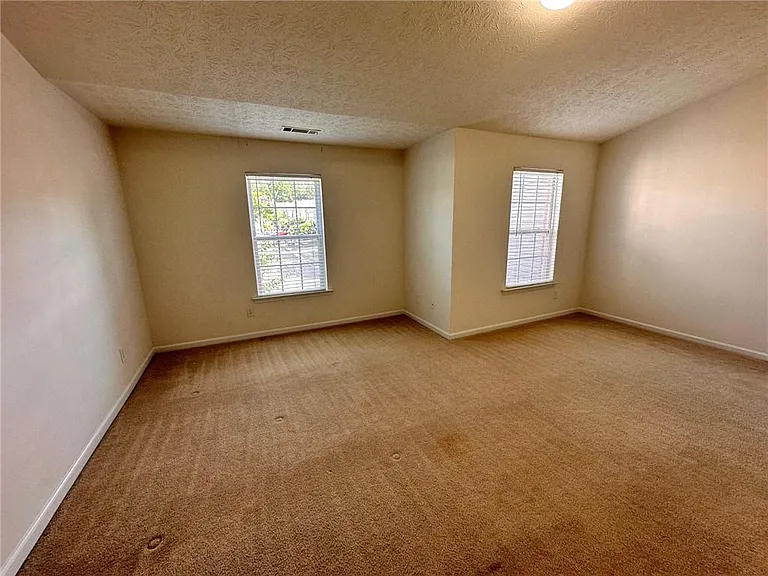 3835 Dandridge Way — Photo 7