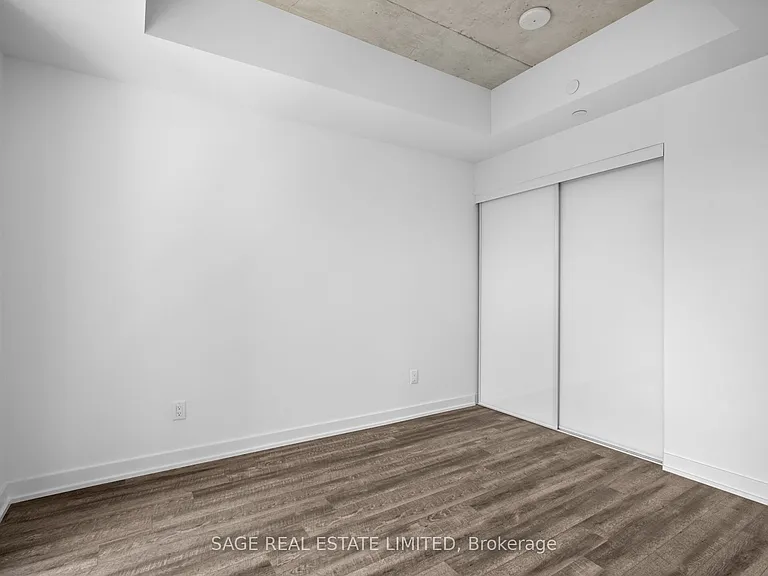 665 Queen St E #514 — Photo 13
