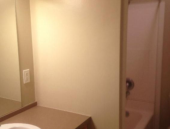 4th image of 202 W North Bend Way