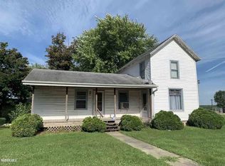 425 S Locust St, Lena, IL 61048