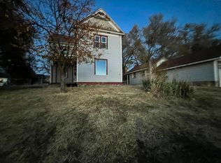 304 C St, Endicott, WA 99125