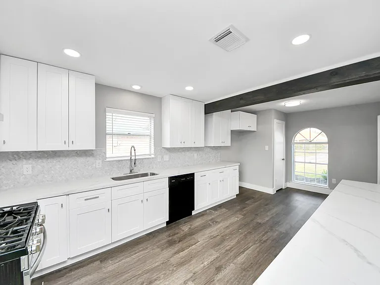 15423 Ridingwood Dr — Photo 18