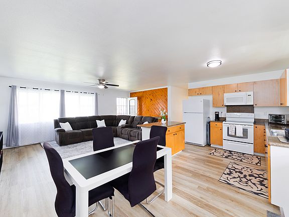 4th image of 16-2035 Treefern Dr
