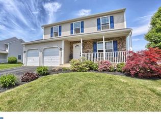 621 W Pine St, Leesport, PA 19533