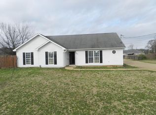 47 Wheatfield Dr, Fort Mitchell, AL 36856