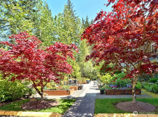 23916 NE 115th Ln UNIT 201, Redmond, WA 98053