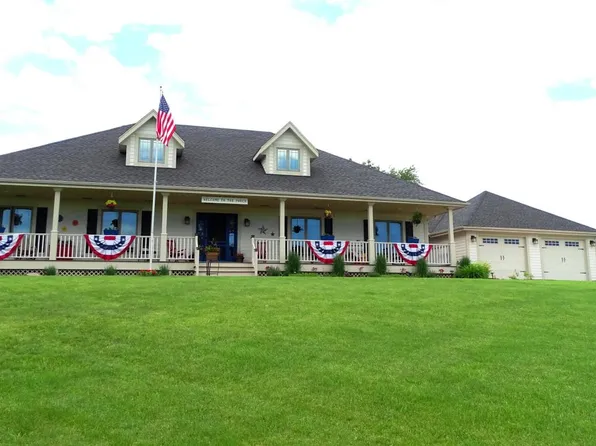 N8373 Hilburn Mill Rd, East Troy, WI 53120