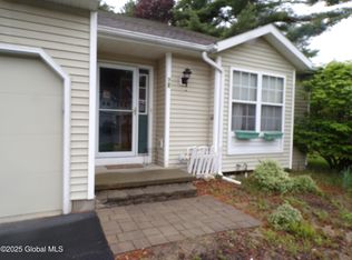 72 Old Mill Ln, Queensbury, NY 12804