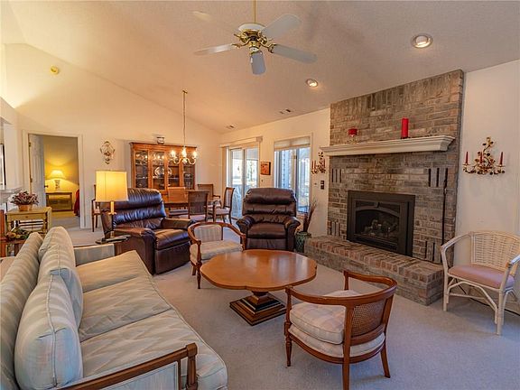 5th image of 12 Monikie Dr