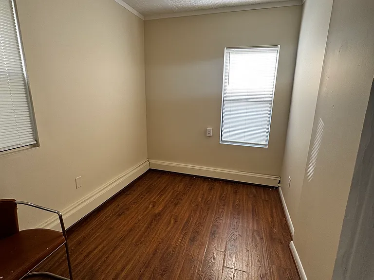 1100 E 180th St #2 — Photo 11
