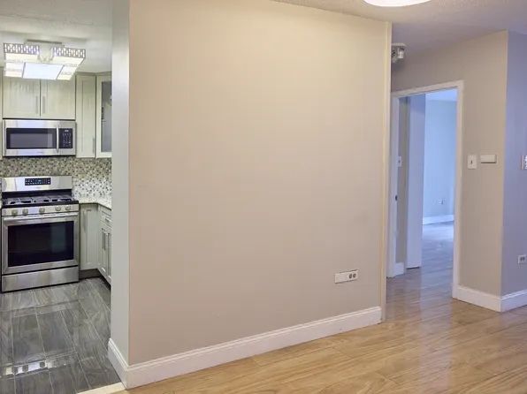 77 Fulton Street 10F image 2 of 6