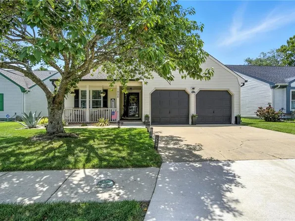 1808 Gershwin Dr, Virginia Beach, VA 23454