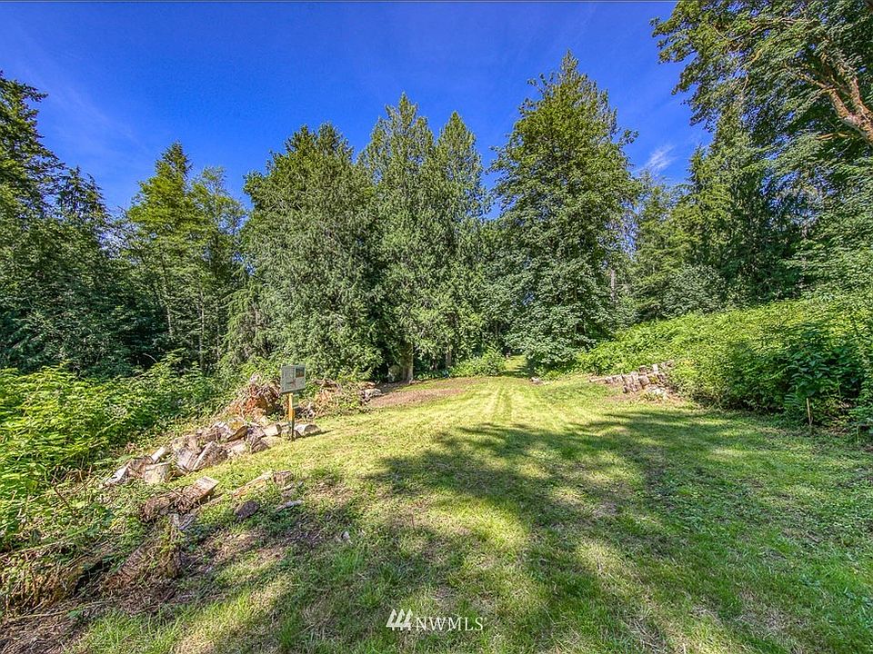 1st image of 5865 Old Woods Lane