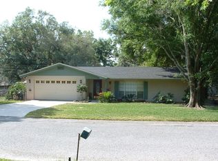 1301 Magdalene Ct E, Lakeland, FL 33801