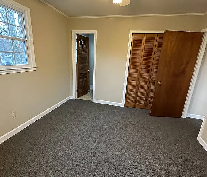 18 County Cork Dr — Photo 5
