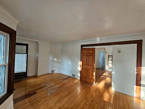 3rd image of 734 S 31st St #734