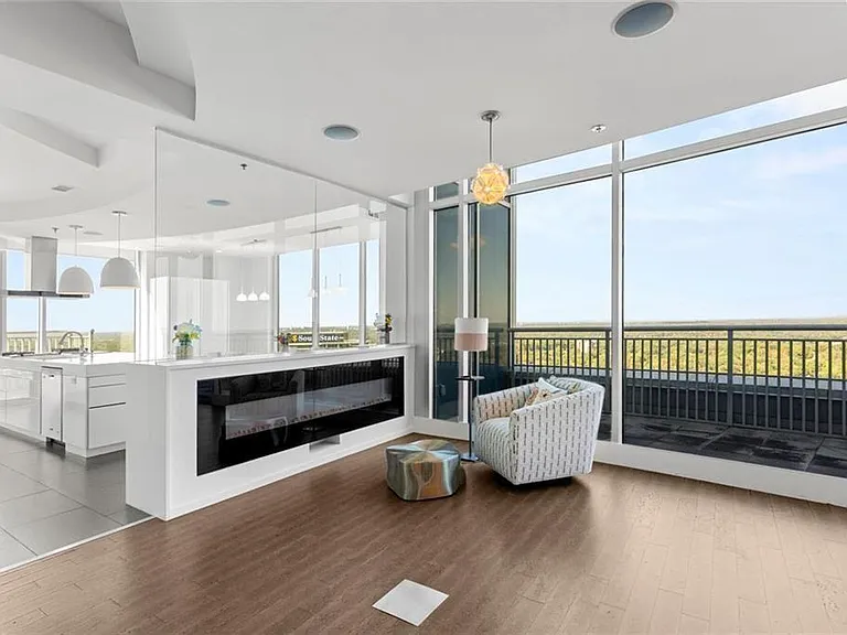 3338 Peachtree Rd NE #3501 — Photo 6