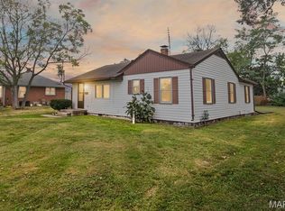 418 Short St, Jerseyville, IL 62052