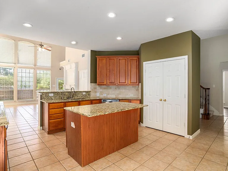 4213 Sharondale Dr — Photo 9