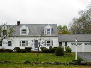6 Chamberlain St, Abington, MA 02351