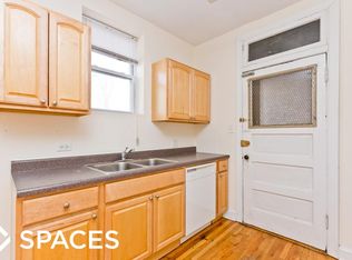 3527 N Broadway Street #Top Floor, Chicago, IL 60657