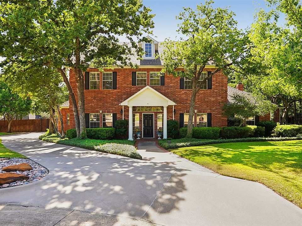 1st image of 27 Oak Forrest Cir