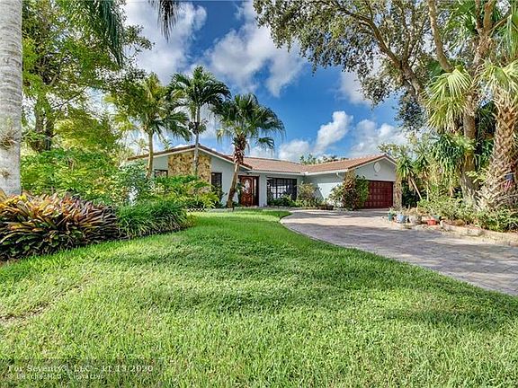 2nd image of 9846 NW 17th St