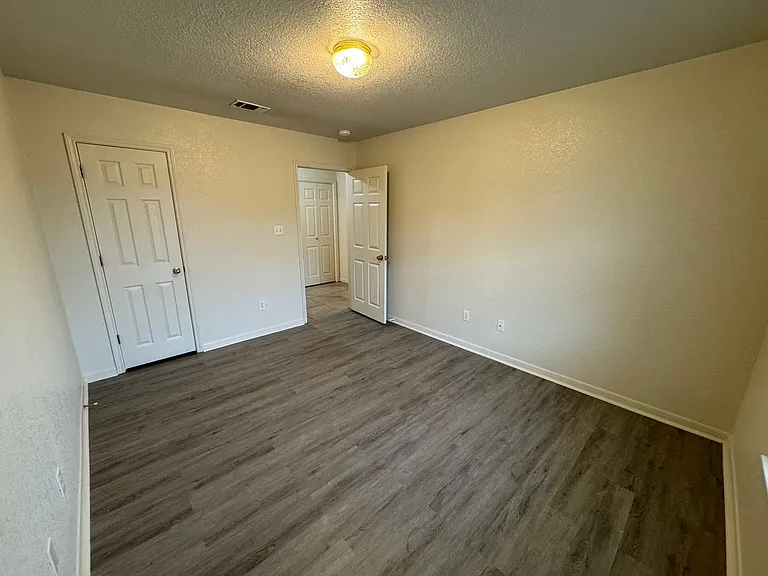 2609 Vernice Loop — Photo 12