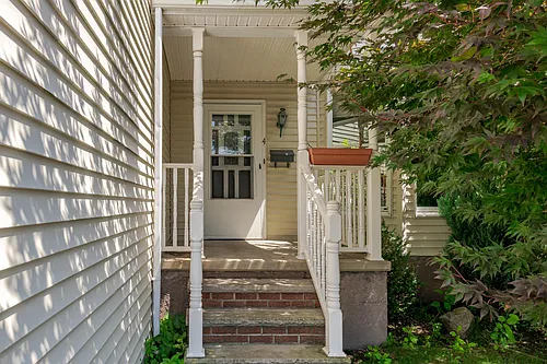 4 Miner St Photo 1