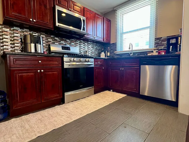 317 Barker Ave — Photo 12