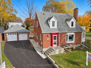 15173 Simcoe St, Scugog, ON L9L 1J5