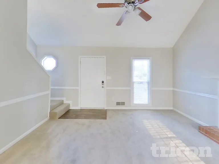 2796 Mountbery Dr — Photo 3