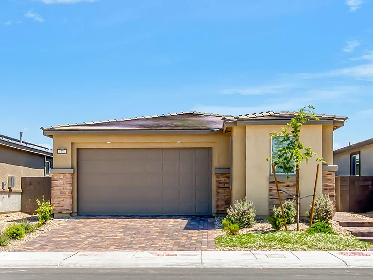 9770 Redwood Cascade St — Photo 1