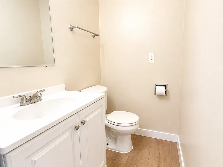15612 NE Couch St — Photo 9