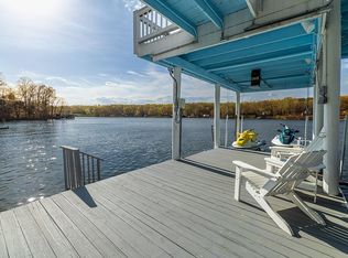 3809 Bluewater Dr, Moneta, VA 24121