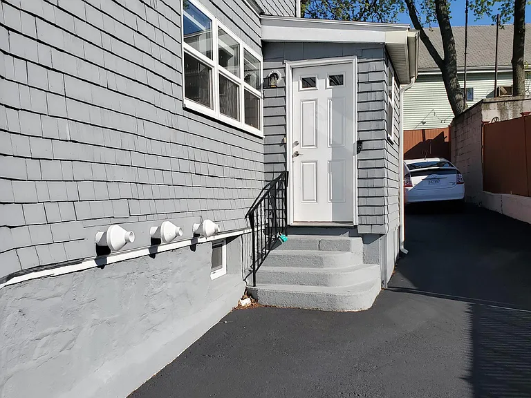 11 Hicks Ave #1 — Photo 19