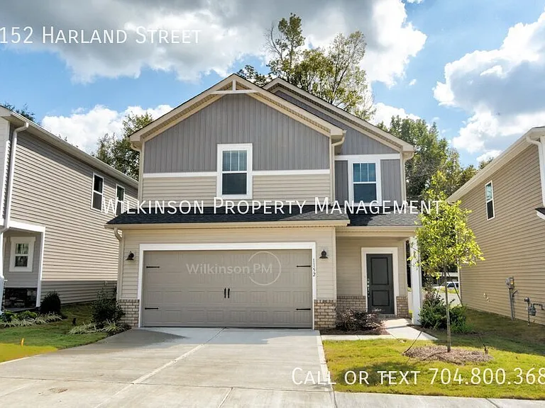 1152 Harland St — Photo 1