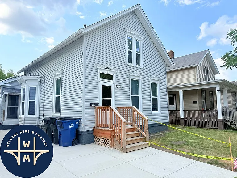 916 Grand Ave — Photo 1