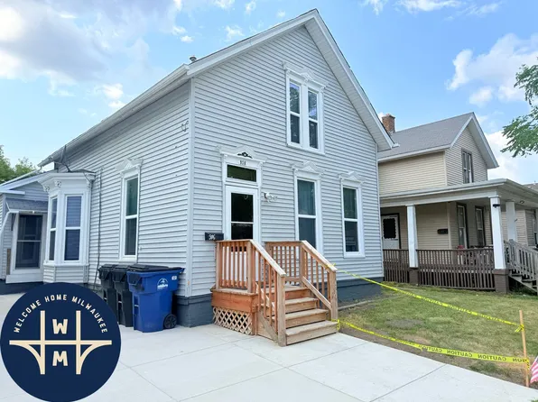 916 Grand Ave, Racine, WI 53403
