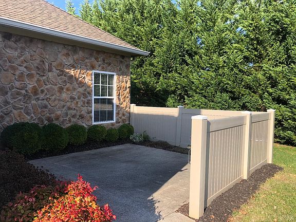 4th image of 118 Salisbury Cir